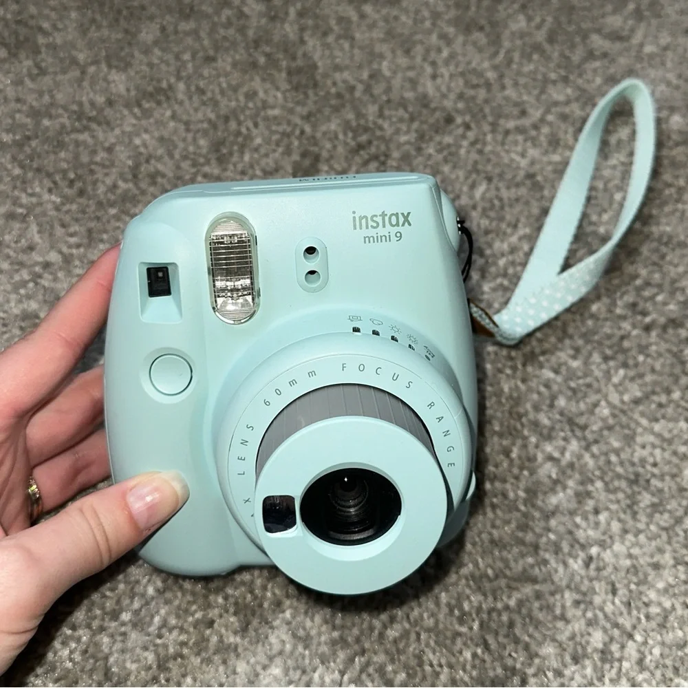Fujifilm color teal